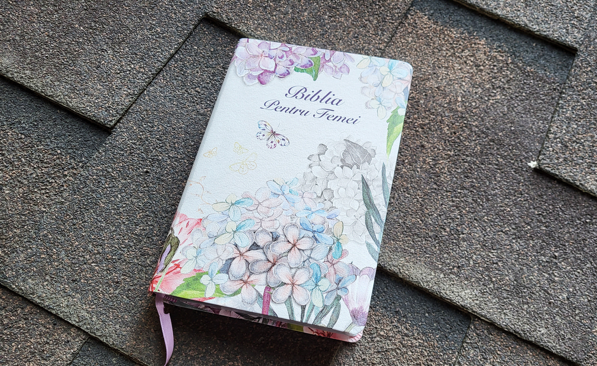 Biblia Rom 064 pentru femei (lilac)