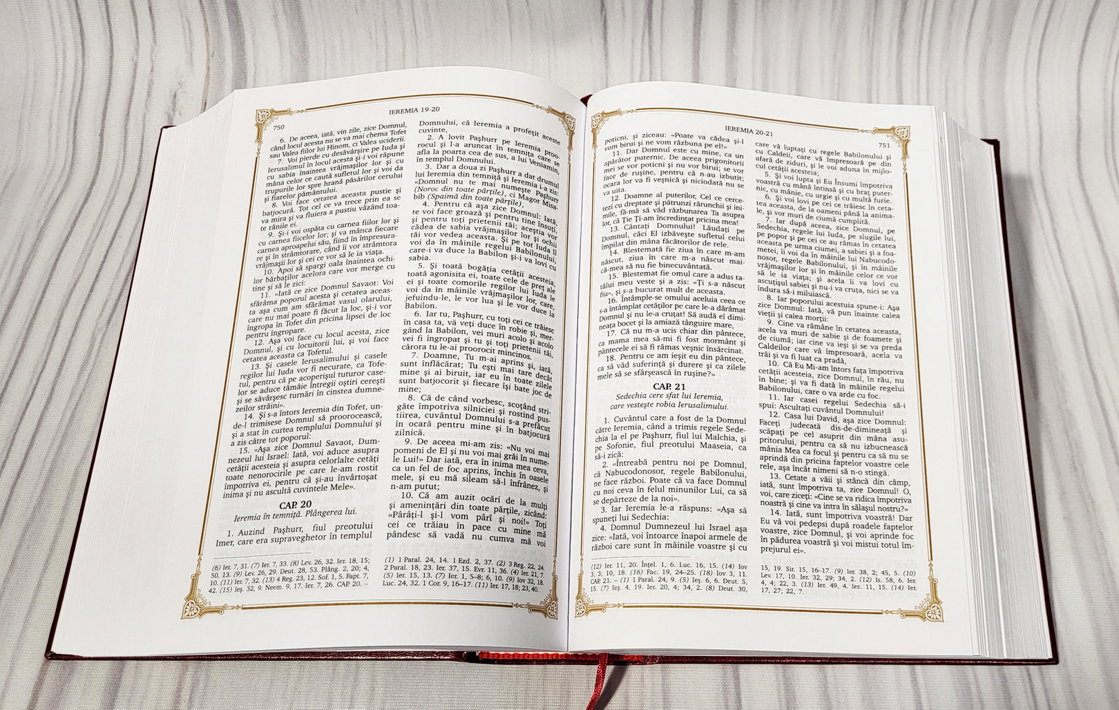 Biblia Rom 073 (Biserica Ortodoxa din Moldova)