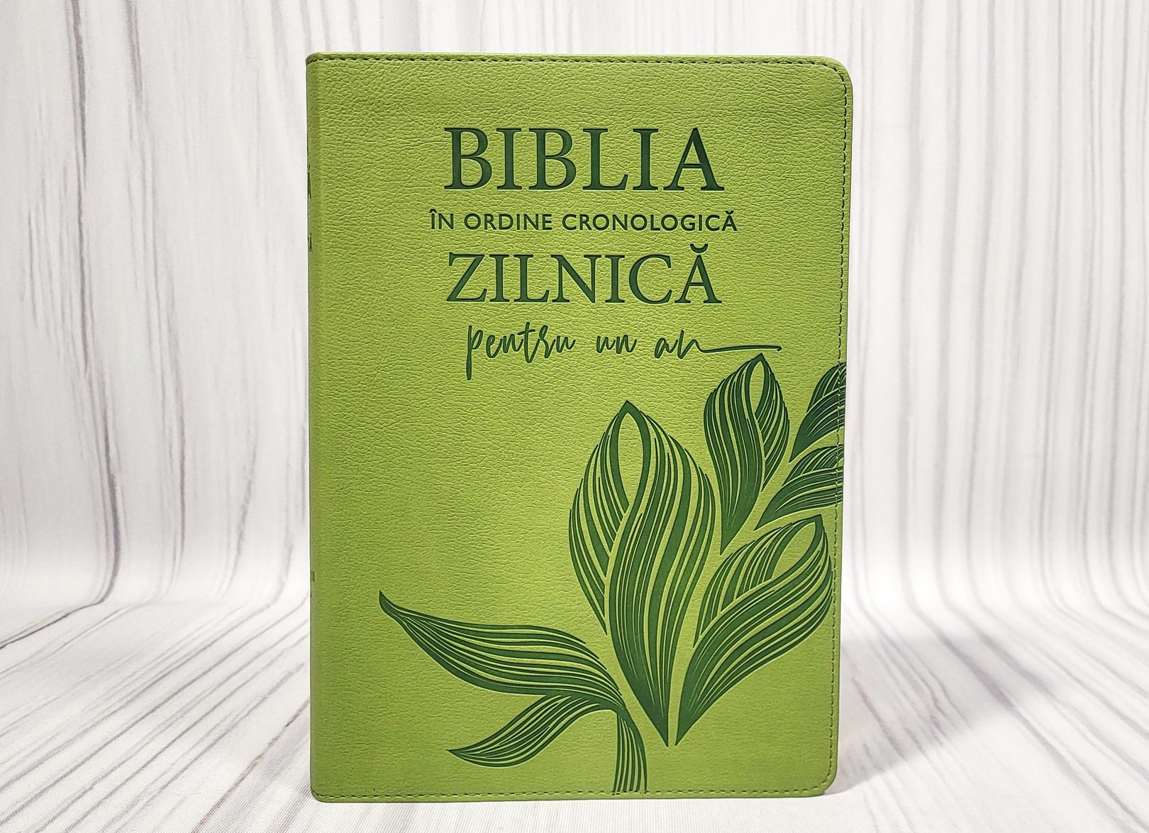 Biblia zilnica in ordine cronologica pentru un an – NTR – Verde