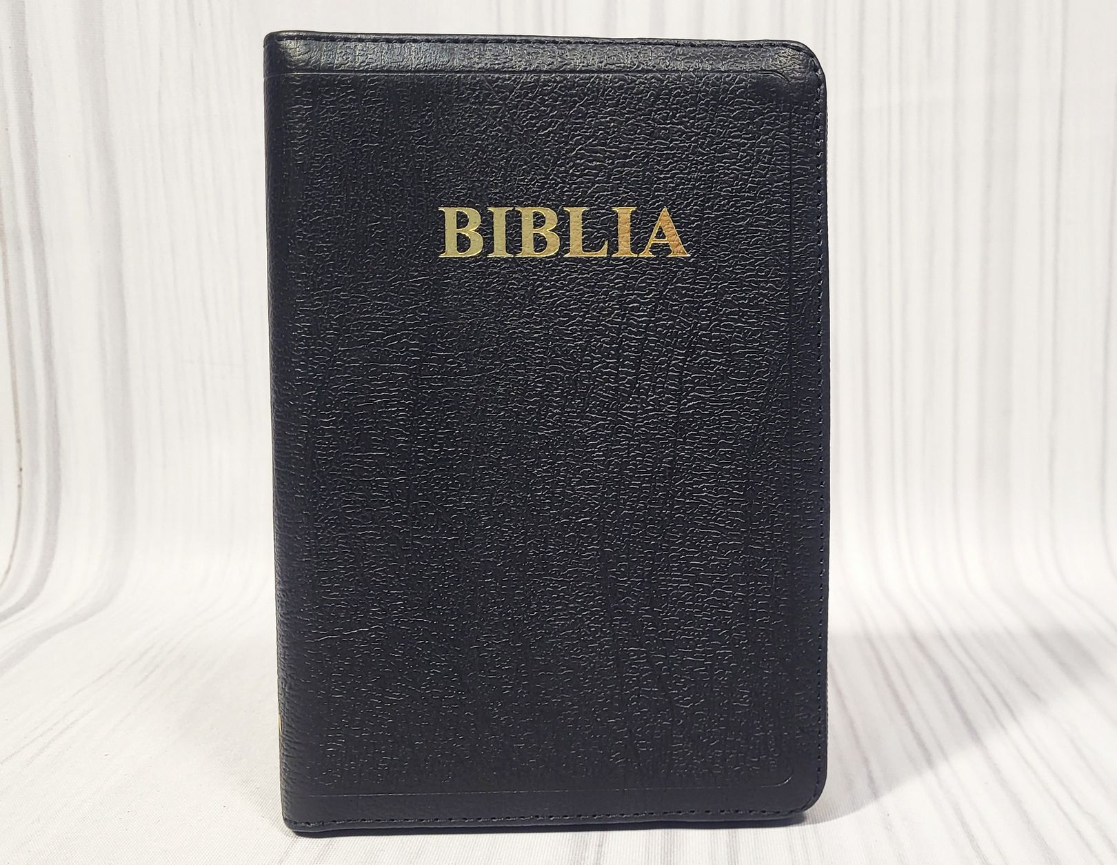 Biblia Rom 057 ZTI (black)