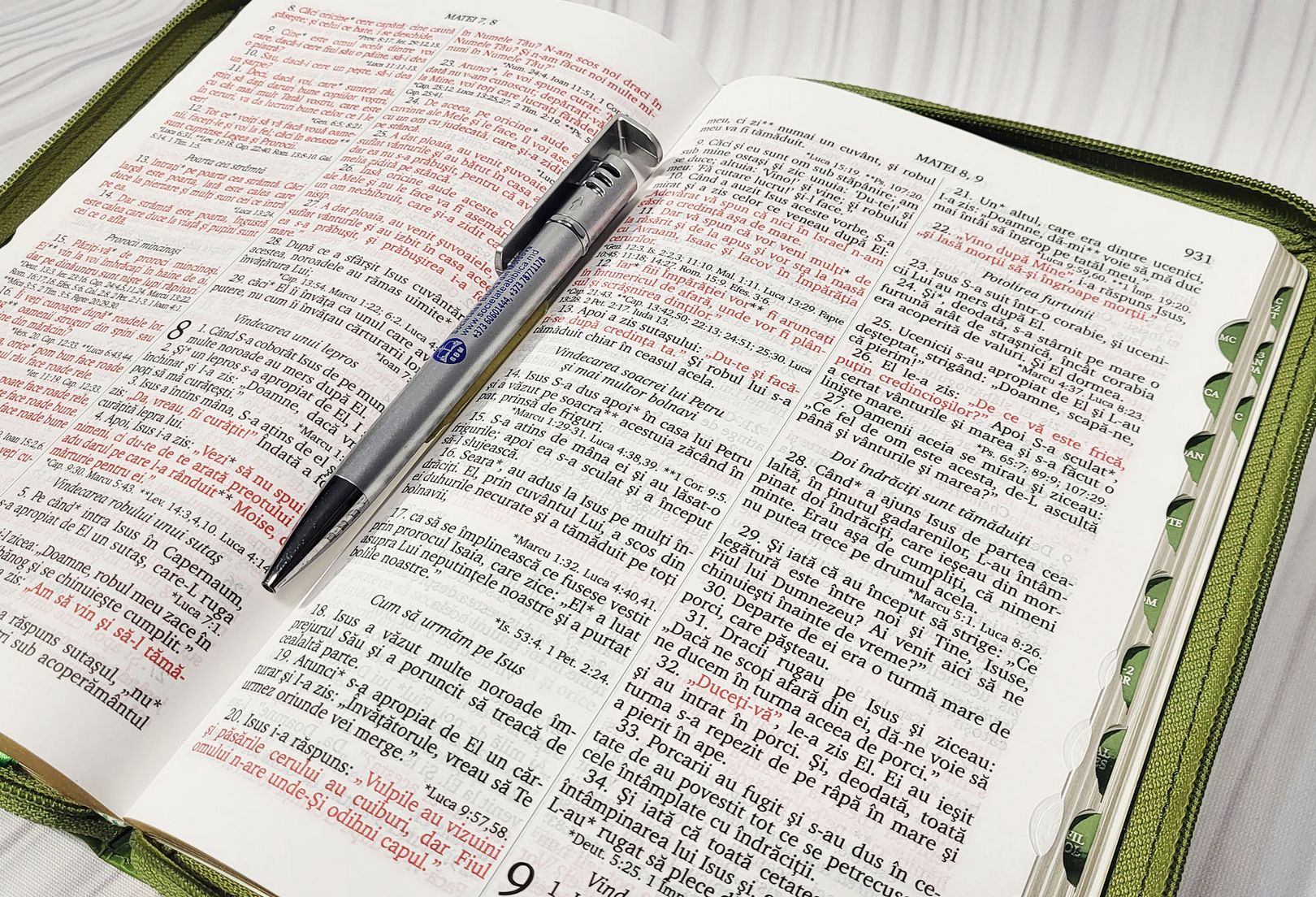 Biblia Rom 075 ZTI – Light Green
