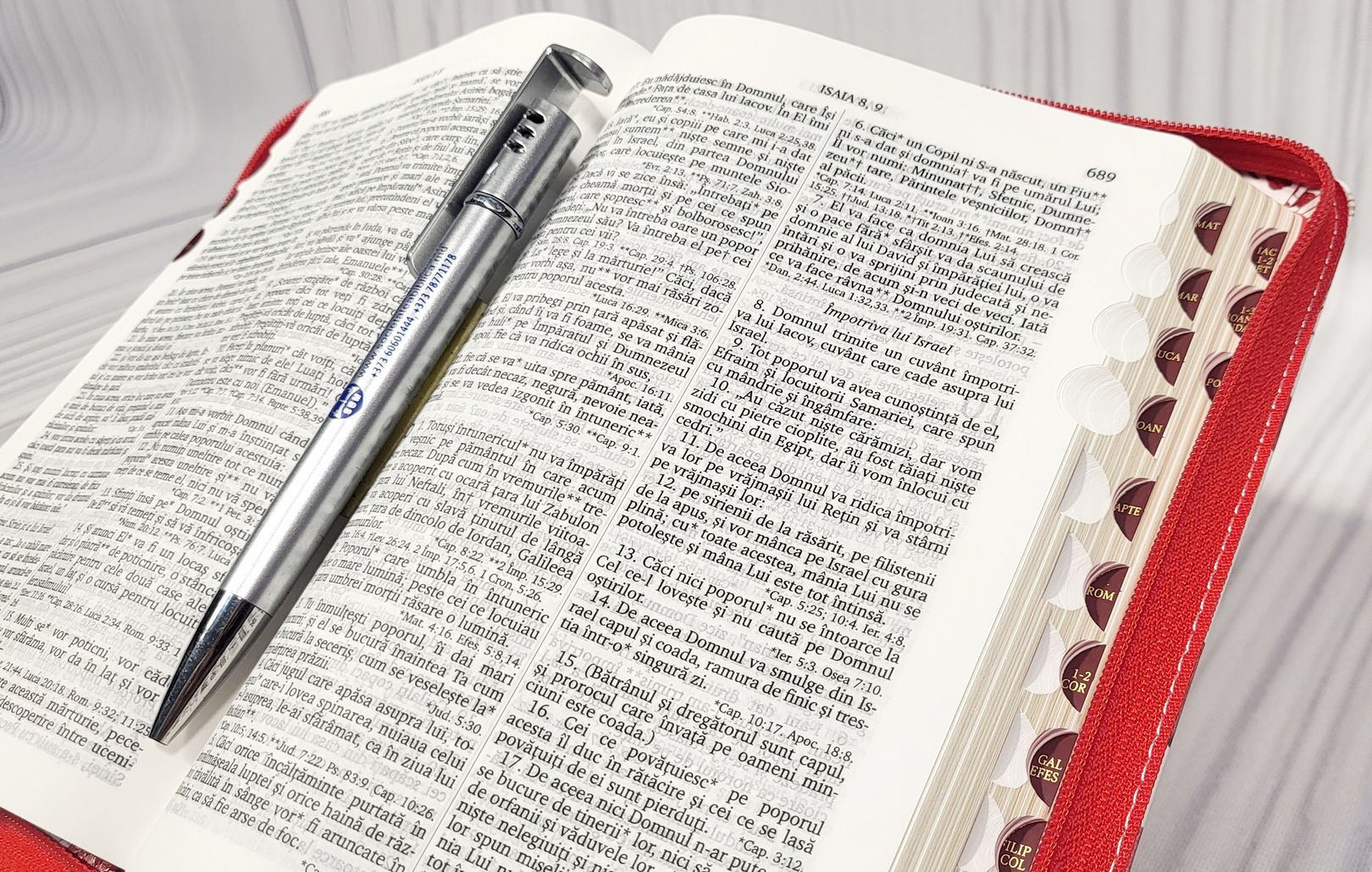 Biblia Rom 056 ZTI ROSU