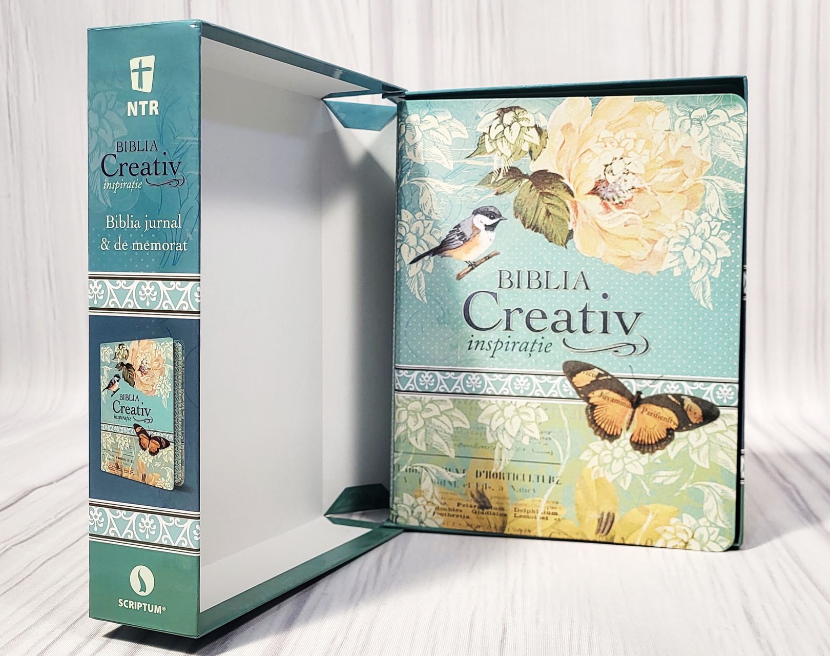 Biblia CREATIVĂ – floral